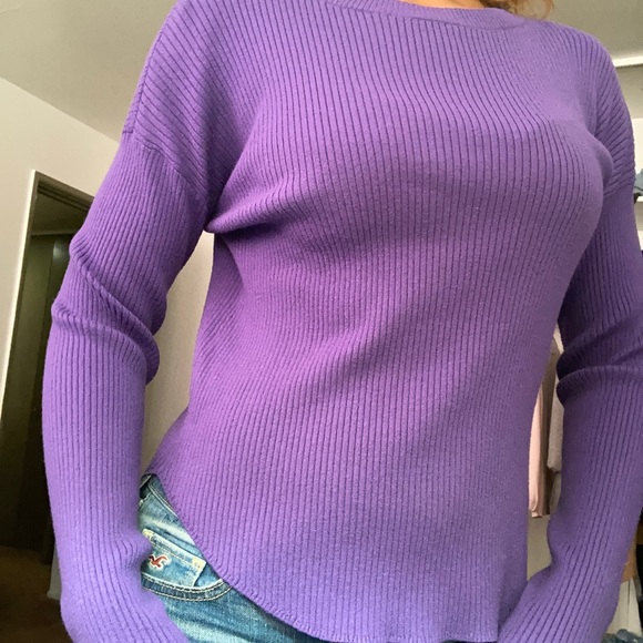 Sweater - Picture 5 of 5